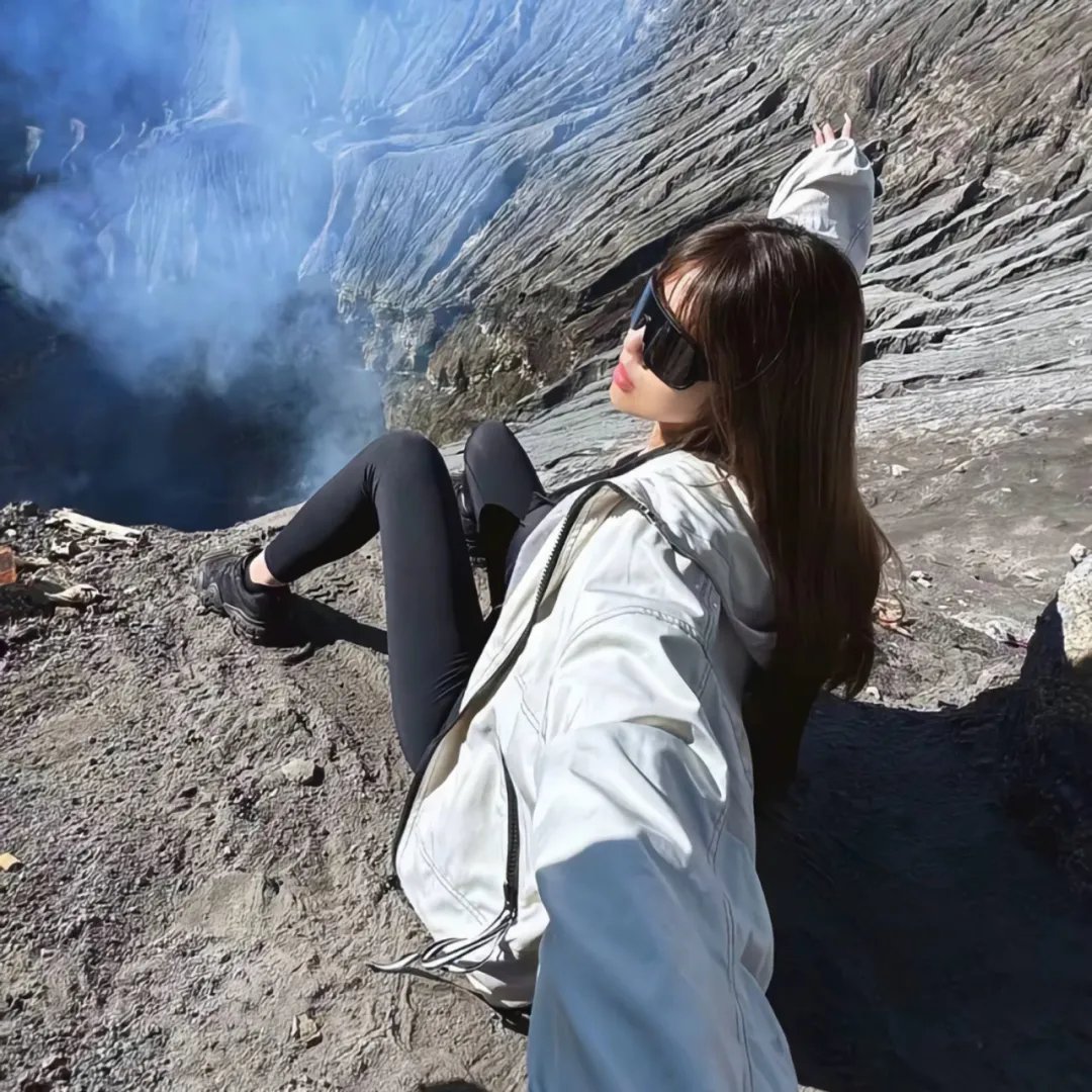 闪婚后,成了满级大佬的心尖宠